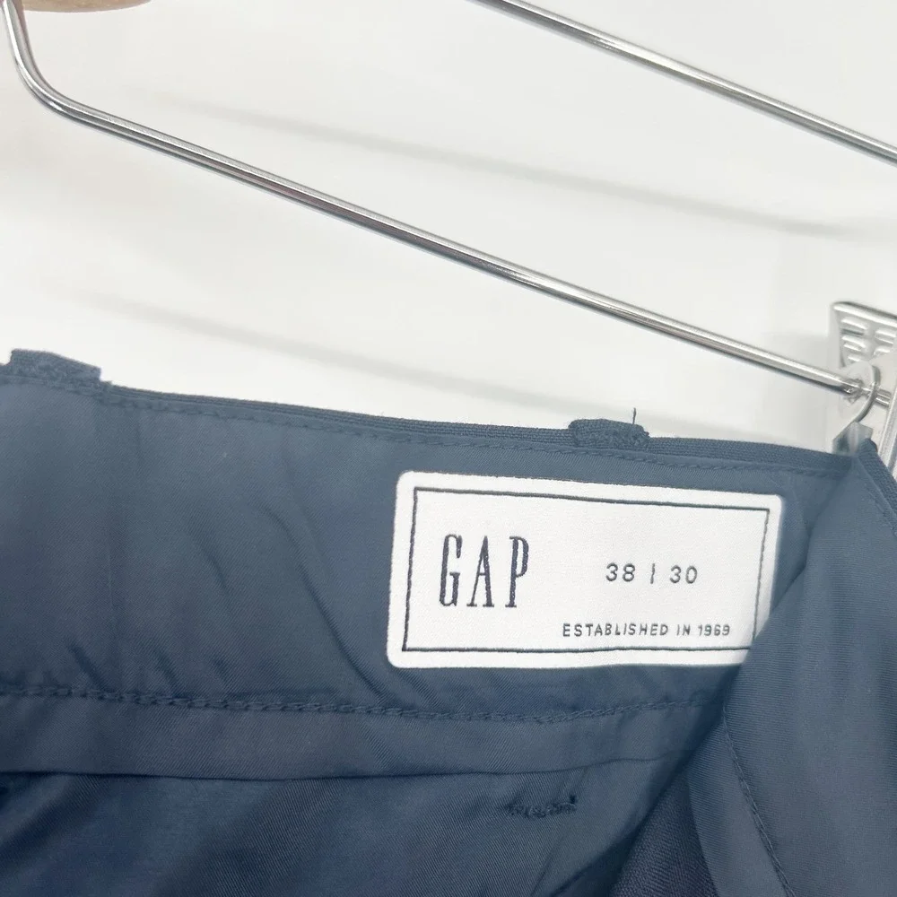 NWT GAP Mens Dress Trouser Pants Pleated Front Career Work Office 38 x 30 Navy‎